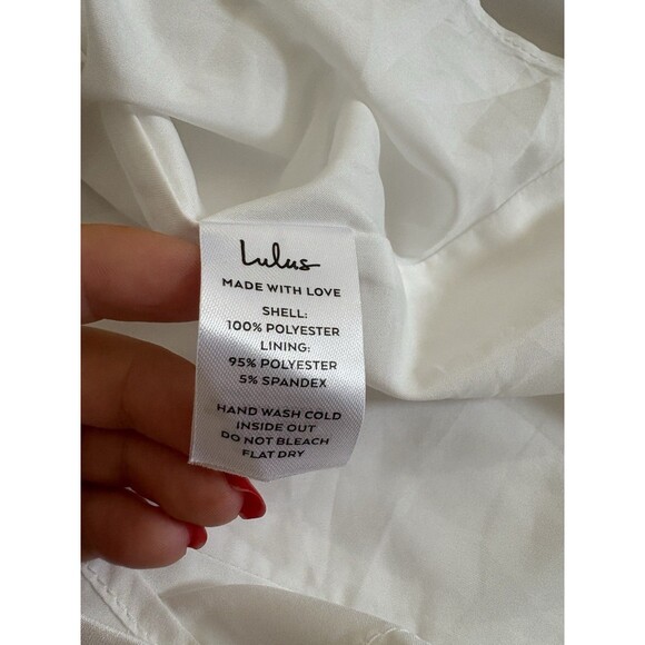 Elegant White Halter Dress - Picture 10 of 10